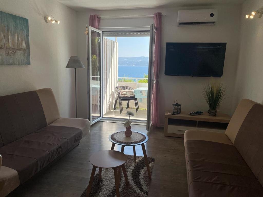 Nemira Beach Apartments Omis Exterior photo