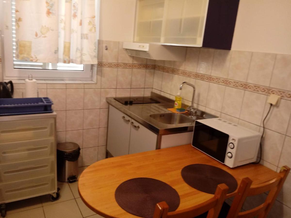 Nemira Beach Apartments Omis Exterior photo
